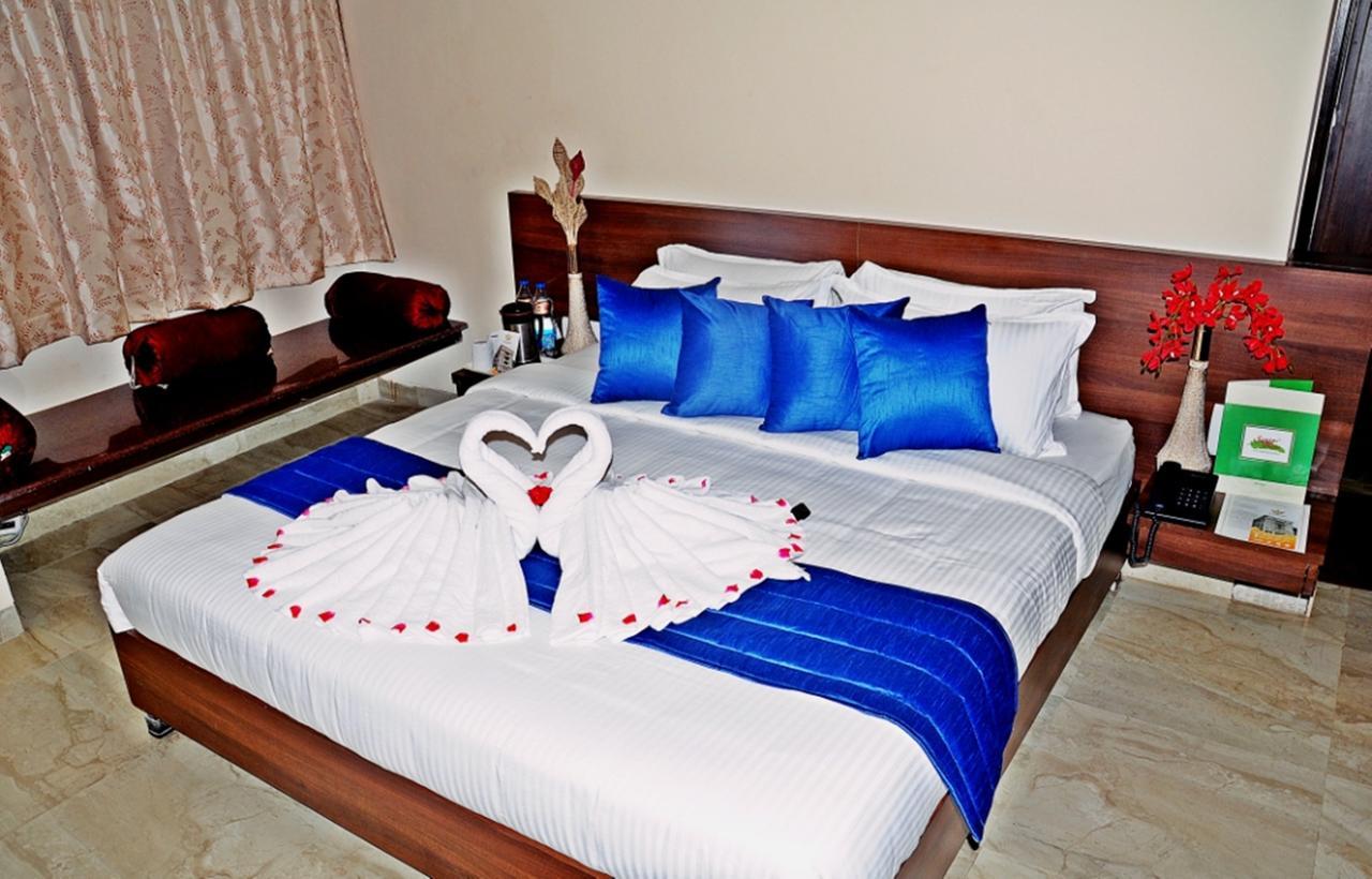 קולורו Hotel Mookambika Palace מראה חיצוני תמונה
