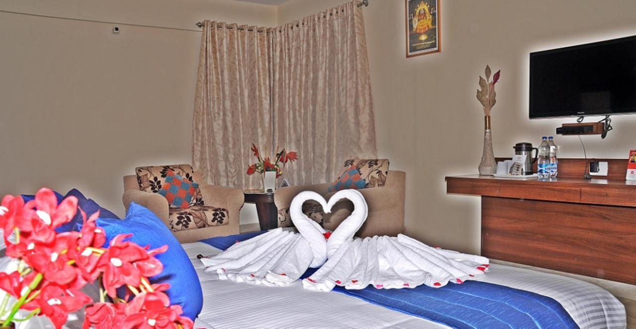 קולורו Hotel Mookambika Palace מראה חיצוני תמונה
