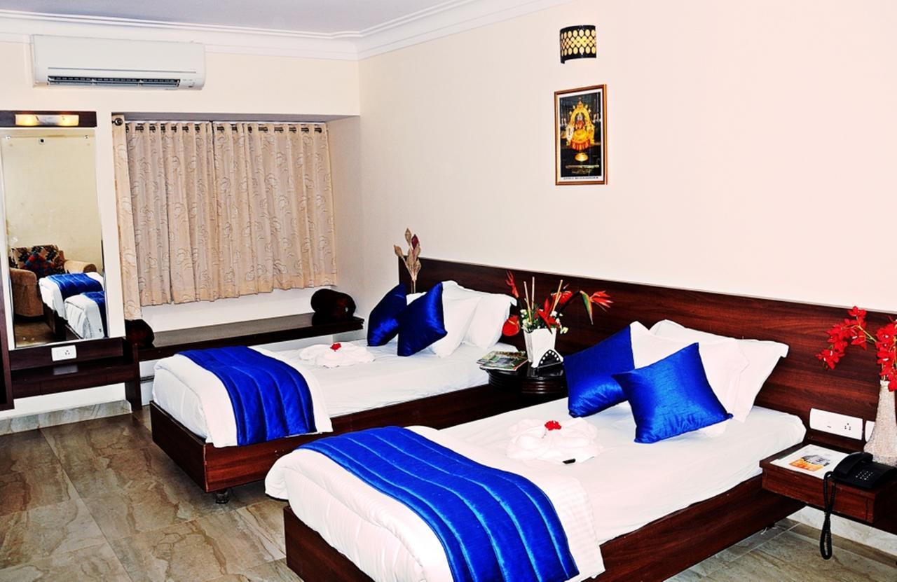 קולורו Hotel Mookambika Palace מראה חיצוני תמונה