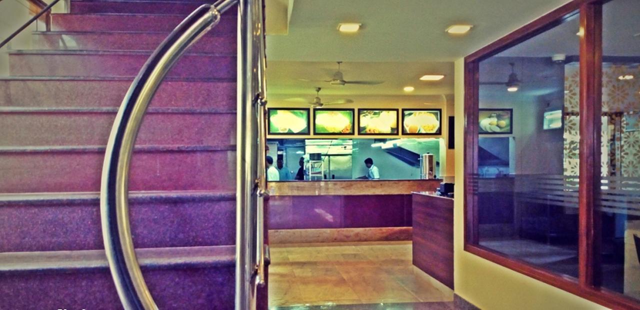קולורו Hotel Mookambika Palace מראה חיצוני תמונה